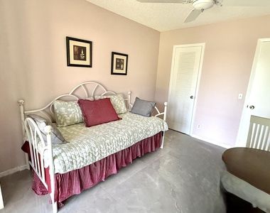 361 Tilford Q - Photo Thumbnail 24