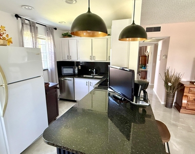 361 Tilford Q - Photo Thumbnail 29