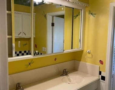 2309 Sw 82nd Street - Photo Thumbnail 8