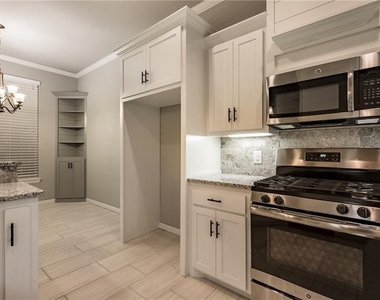 12036 Sw 17th Street - Photo Thumbnail 6