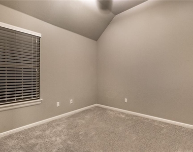 12036 Sw 17th Street - Photo Thumbnail 11