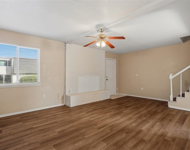 1628 Claudia Drive - Photo Thumbnail 8