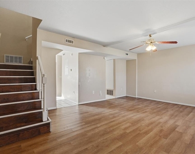 1628 Claudia Drive - Photo Thumbnail 10