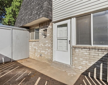 1628 Claudia Drive - Photo Thumbnail 4