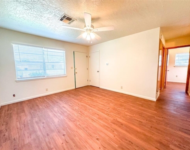 833 Owl Street - Photo Thumbnail 5
