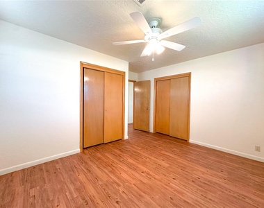 833 Owl Street - Photo Thumbnail 8