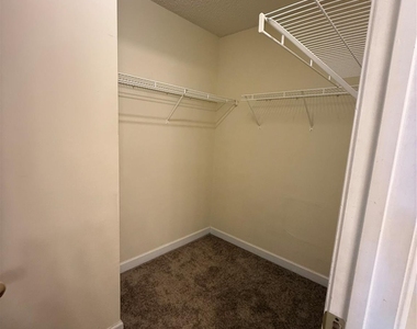 3327 Buckvalley Drive - Photo Thumbnail 10
