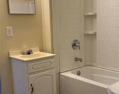 2621 Dr Carver Road - Photo Thumbnail 4