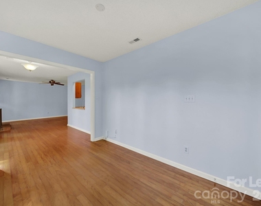 3421 Crescent Knoll Drive - Photo Thumbnail 11