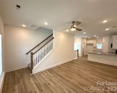 3220 Butler Hill Drive - Photo Thumbnail 2