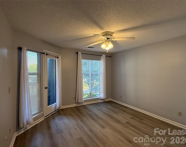 726 Southwest Drive - Photo Thumbnail 19