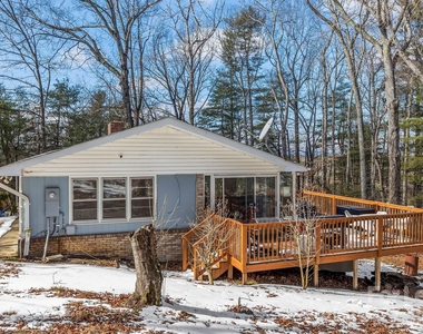 11 N Marley Drive - Photo Thumbnail 2