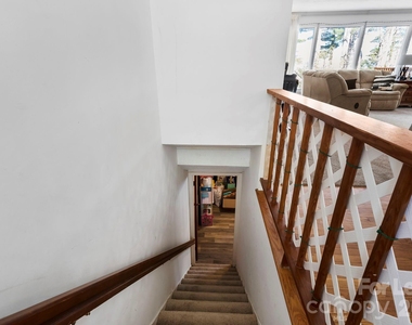 11 N Marley Drive - Photo Thumbnail 21