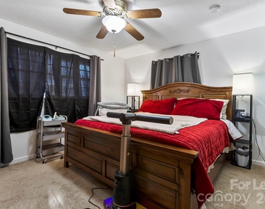 11 N Marley Drive - Photo Thumbnail 14