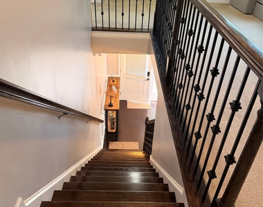 103 Farmers Folly Drive - Photo Thumbnail 12