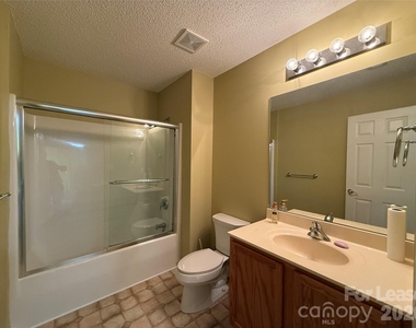 114 Fairway View Drive - Photo Thumbnail 12