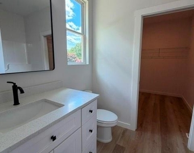 1143 12th Street Drive Sw - Photo Thumbnail 9