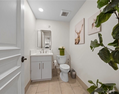 1598 Long Beach - Photo Thumbnail 22