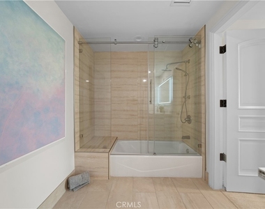1598 Long Beach - Photo Thumbnail 21