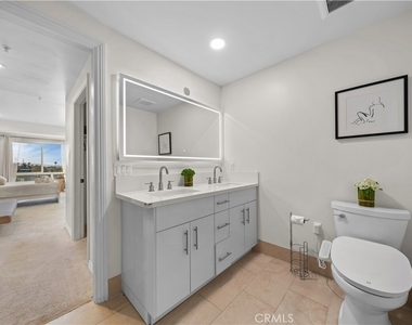 1598 Long Beach - Photo Thumbnail 20