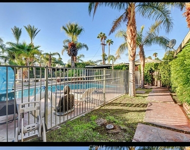 920 E Chuckwalla Road - Photo Thumbnail 14