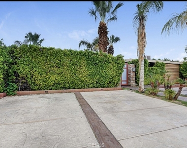 920 E Chuckwalla Road - Photo Thumbnail 16