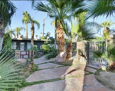 920 E Chuckwalla Road - Photo Thumbnail 13