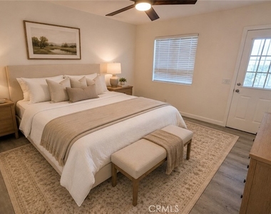 905 W Sumner - Photo Thumbnail 1