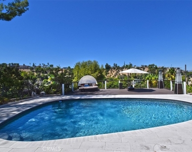 4347 Coronet Drive - Photo Thumbnail 34