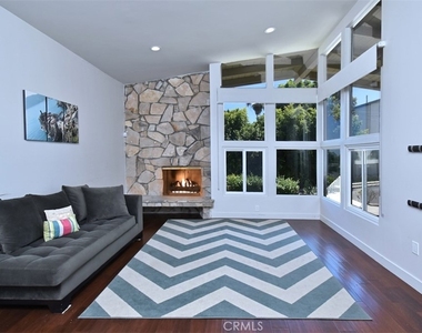 4347 Coronet Drive - Photo Thumbnail 13