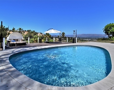 4347 Coronet Drive - Photo Thumbnail 35