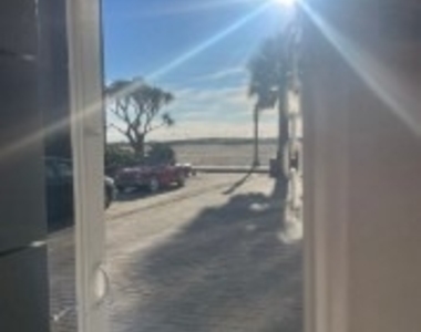 5111 Ocean Front Walk - Photo Thumbnail 12