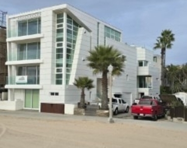 5111 Ocean Front Walk - Photo Thumbnail 1