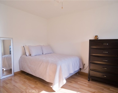 1312 Durham Street - Photo Thumbnail 3
