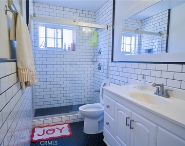 1312 Durham Street - Photo Thumbnail 7