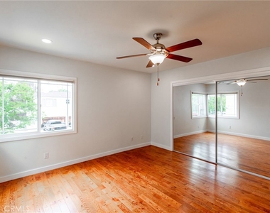 1418 Ellsmere Avenue - Photo Thumbnail 14