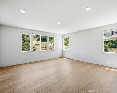 3844 Rock Hampton Drive - Photo Thumbnail 13