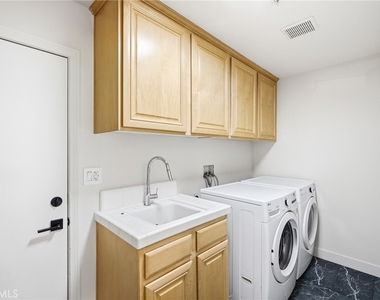 3844 Rock Hampton Drive - Photo Thumbnail 22