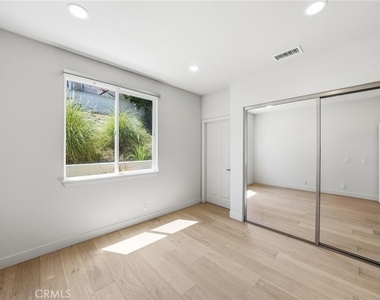 3844 Rock Hampton Drive - Photo Thumbnail 11
