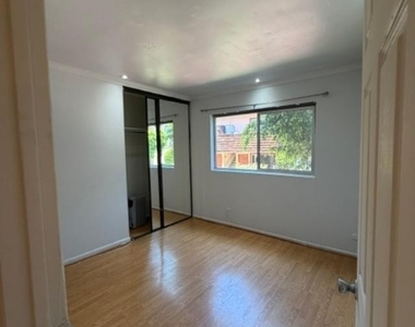 5403 Newcastle - Photo Thumbnail 28