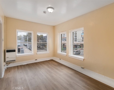301 Witmer Street - Photo Thumbnail 4