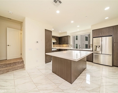 248 Rockefeller - Photo Thumbnail 31