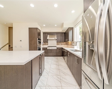 248 Rockefeller - Photo Thumbnail 33