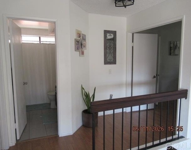 1091 Red Maple Drive - Photo Thumbnail 12