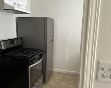 331 E 5th Street - Photo Thumbnail 9
