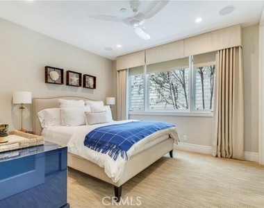 218 Narcissus Avenue - Photo Thumbnail 11