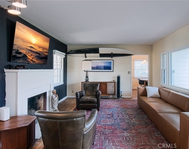 1935 S Nevada St - Photo Thumbnail 4