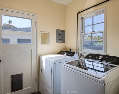 1935 S Nevada St - Photo Thumbnail 8