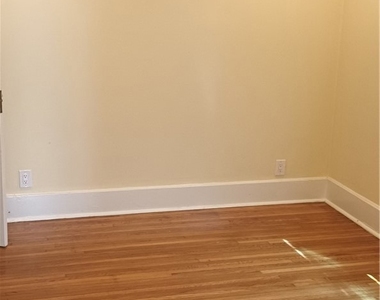 1513 1/2 E Ocean Avenue - Photo Thumbnail 3