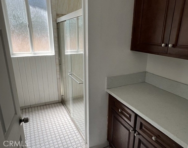 11417 183rd Street - Photo Thumbnail 5